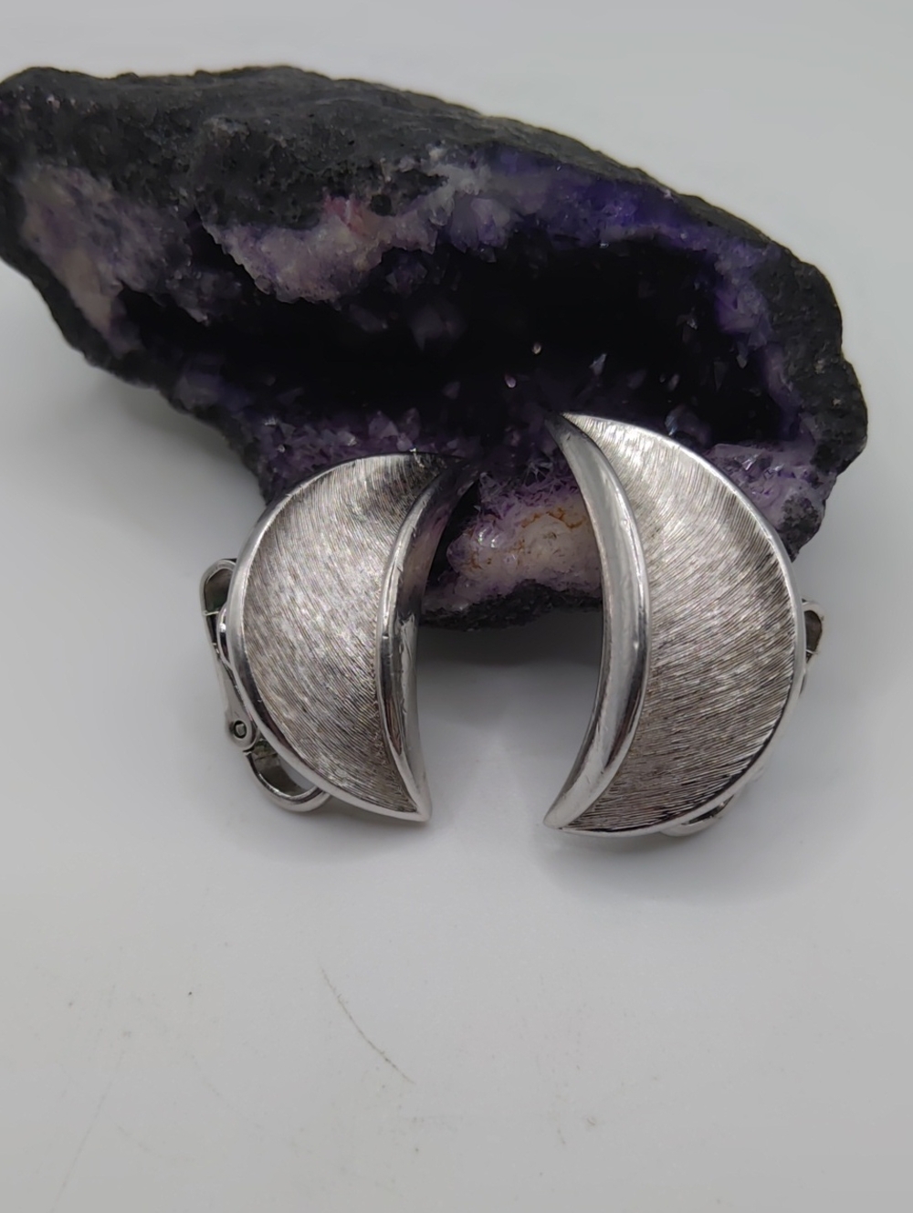 Crown Trifari Brushed Silver Tone Half Moon Clip On Earrings - Picture 1 of 5